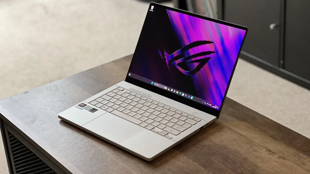 ASUS ROG Zephyrus G14 14" 3K OLED Ryzen AI9 HX 370 2.0-5.1GHz,32GB,SSD 2TB,RTX5080 16GB,W11Pro,BLACK
